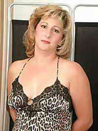 a milf living in Sevierville, Tennessee